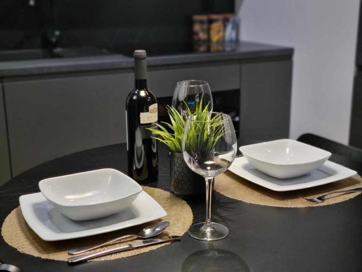 Premium Silver Apartment *
