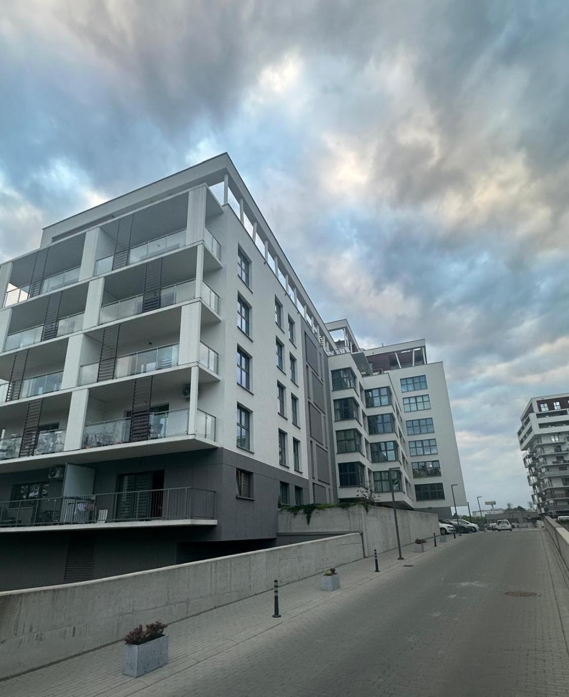 Apartment Premium Silver